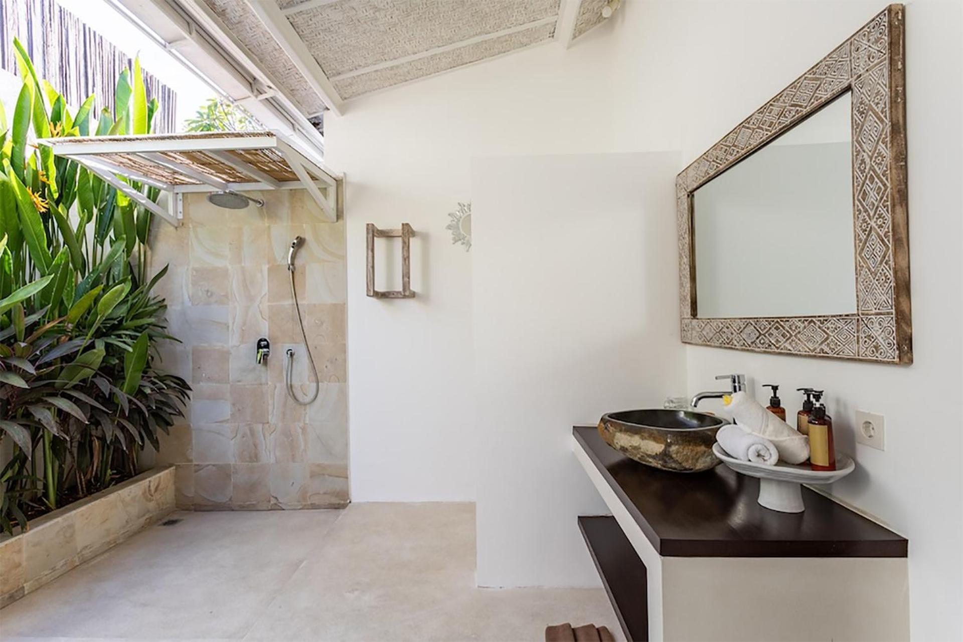 4 Bedroom Villa - Kerobokan Seminyak  Luaran gambar